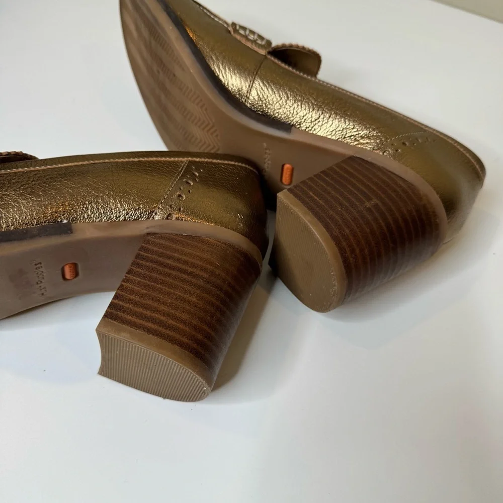 Hush puppy Hannah Chunky Heeled Penny Loafers Antique gold size 8.5
